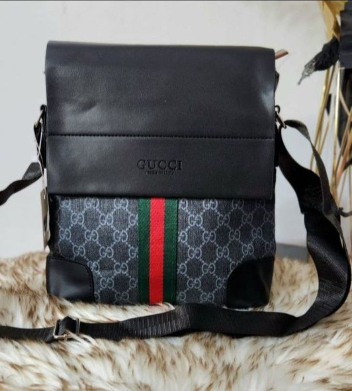 Gucci male sling on sale bag