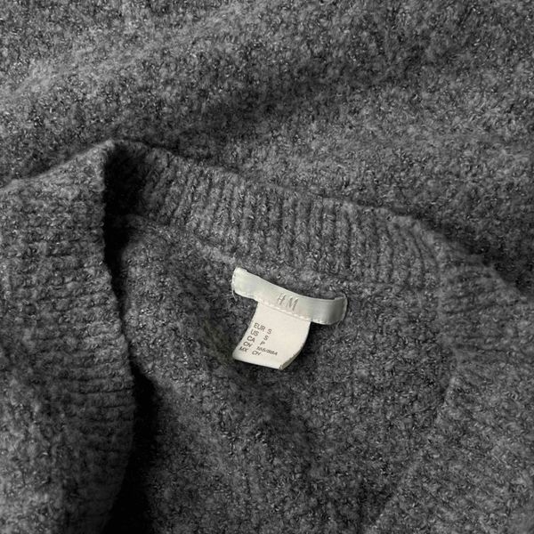 Women, H&M grey melange knitwear V-neck mi