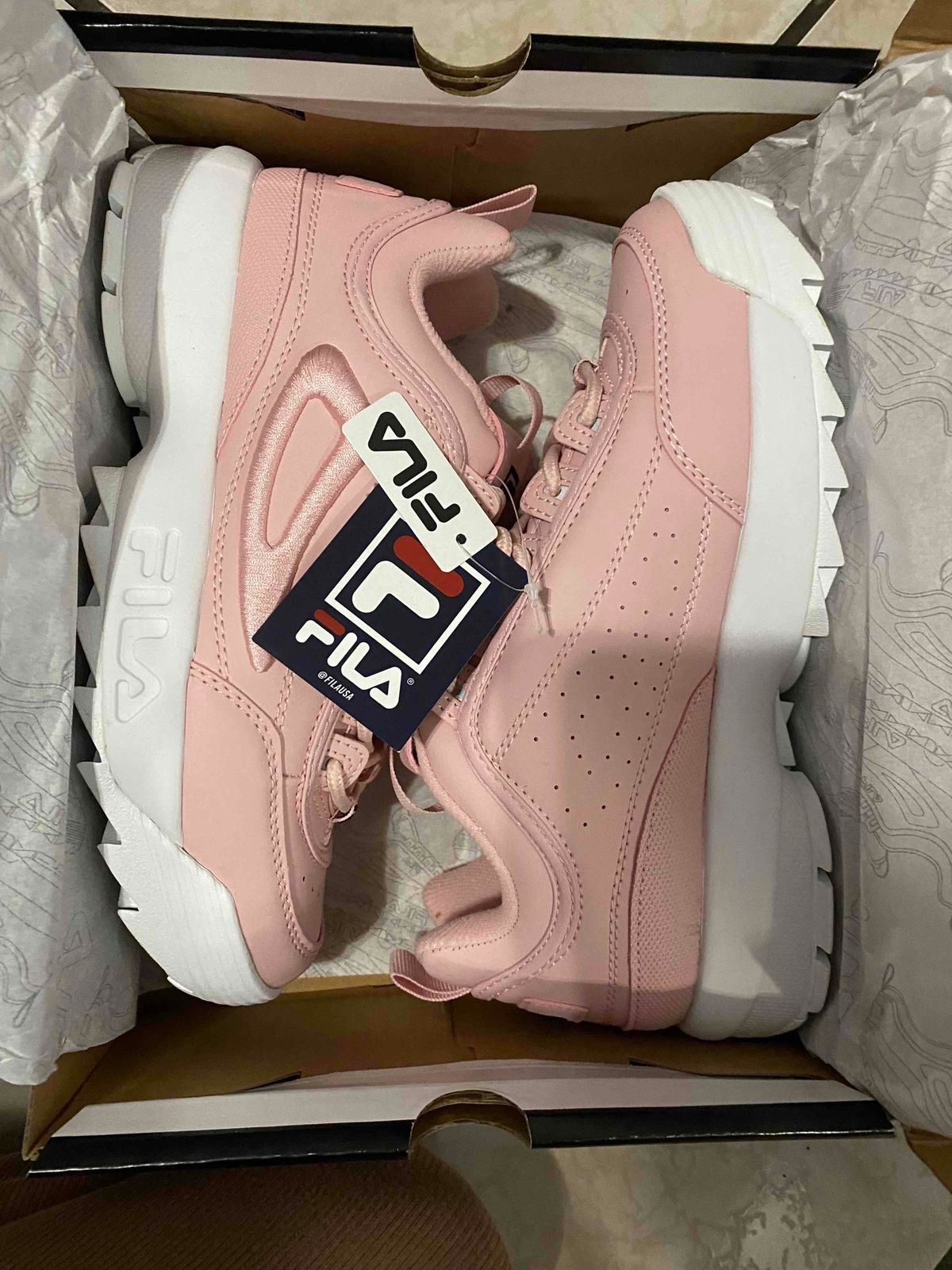 Rose pink fila on sale sneakers