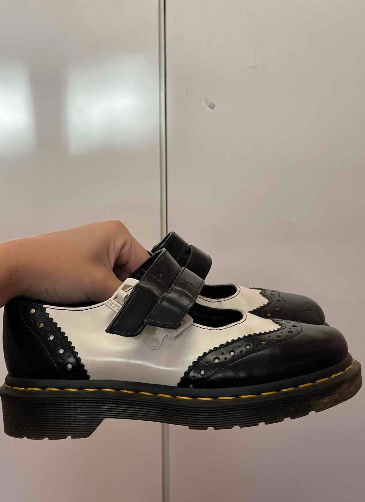 Dr martens 2024 adena ii