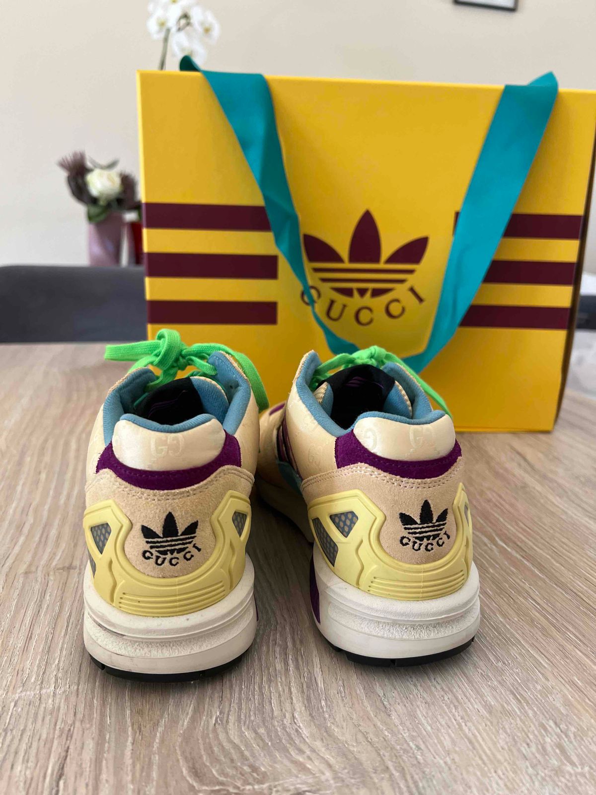 adidas gazelle silver green womens Adidas x Gucci Men's Gazelle Leather & Suede White / Green / Red Low Top  Sneakers