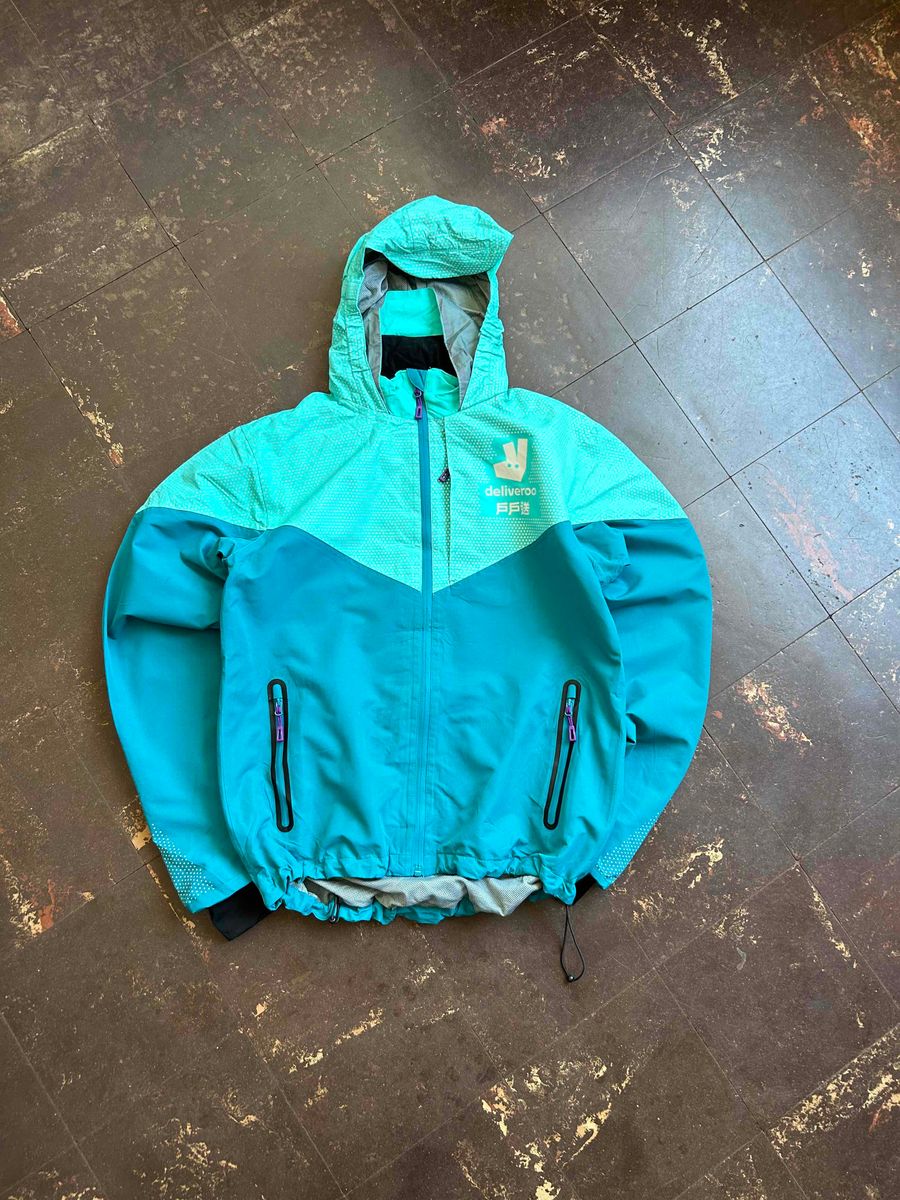 Deliveroo raincoat top