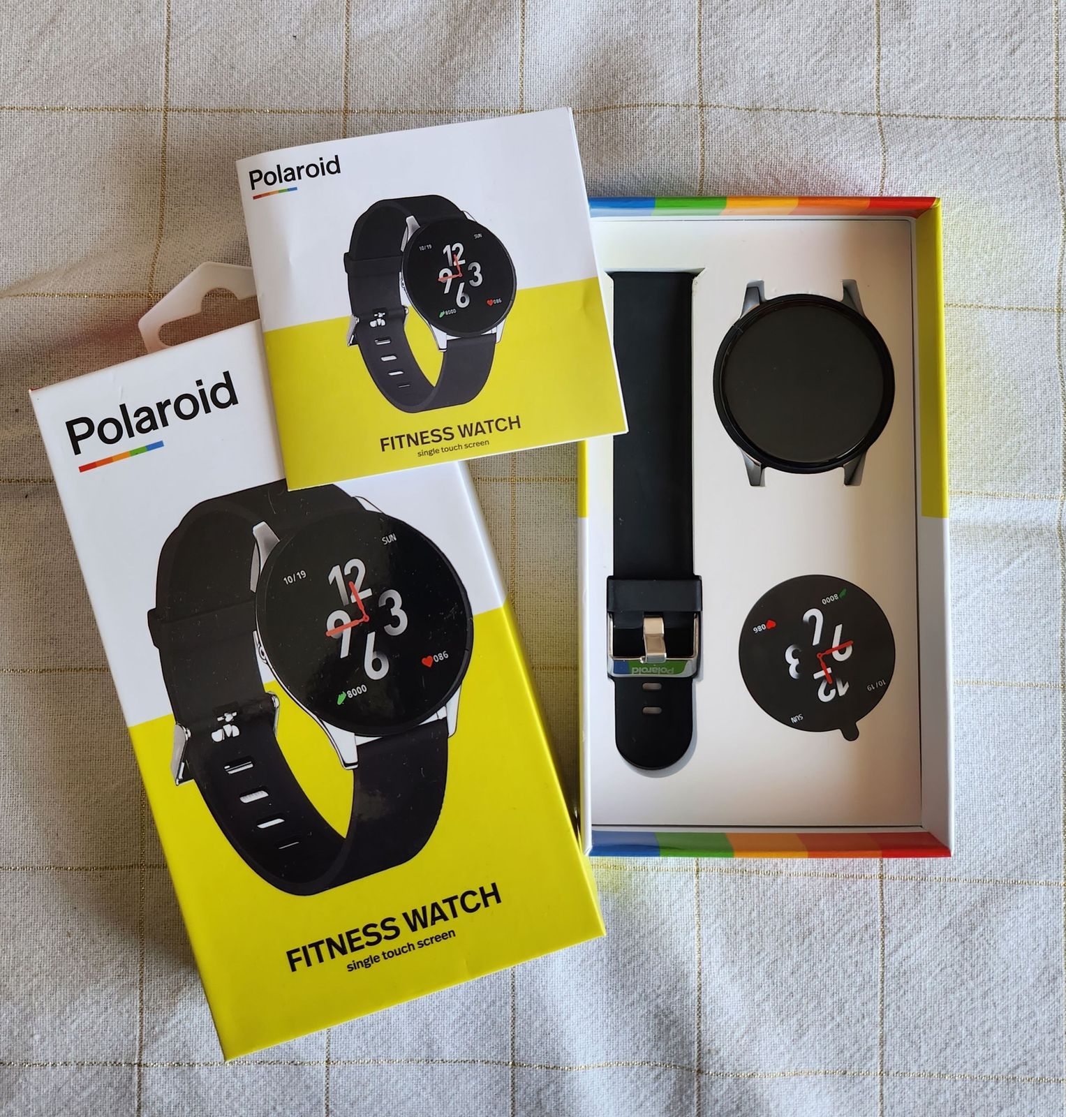 Technology Polaroid smart watch. Has never been us Yaga SA