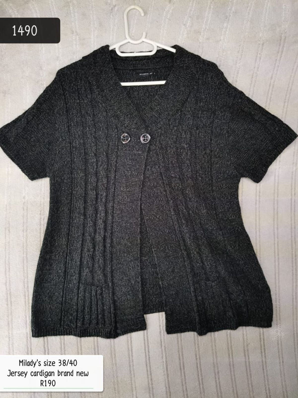 Women Size 38/40 Brand new Miladys jersey car YAGA