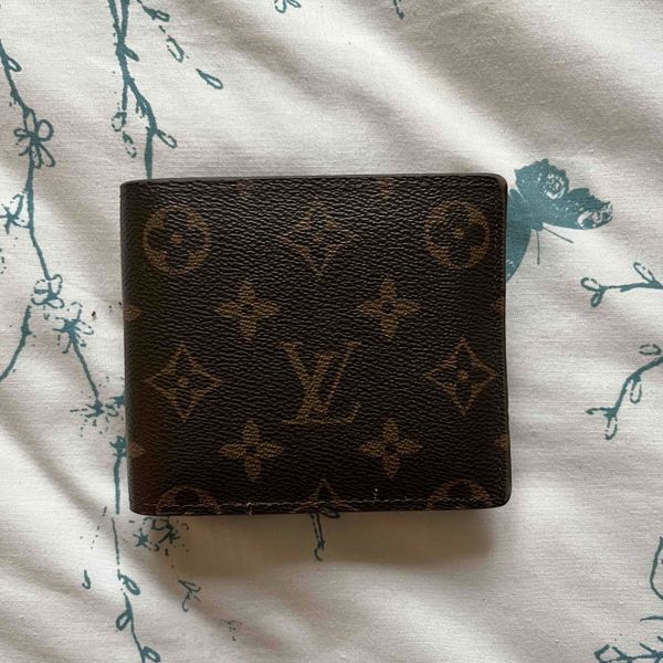 Yaga marketplace for preloved fashion