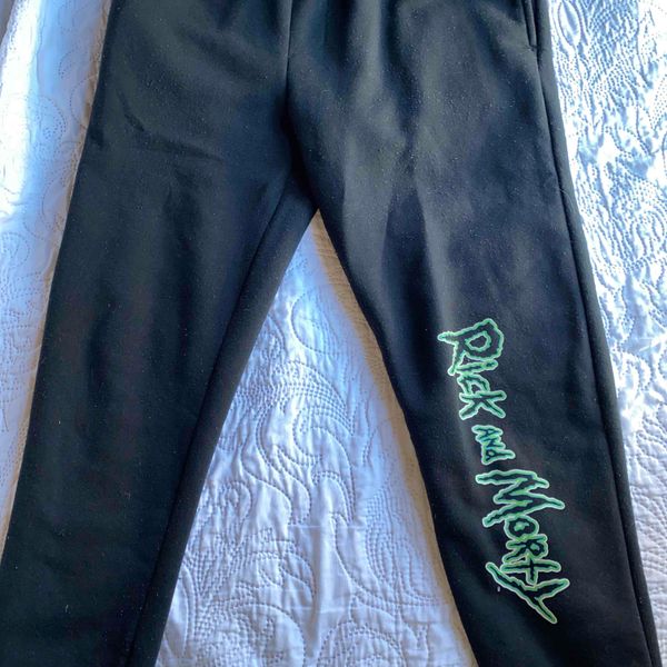 Rick and top morty sweatpants