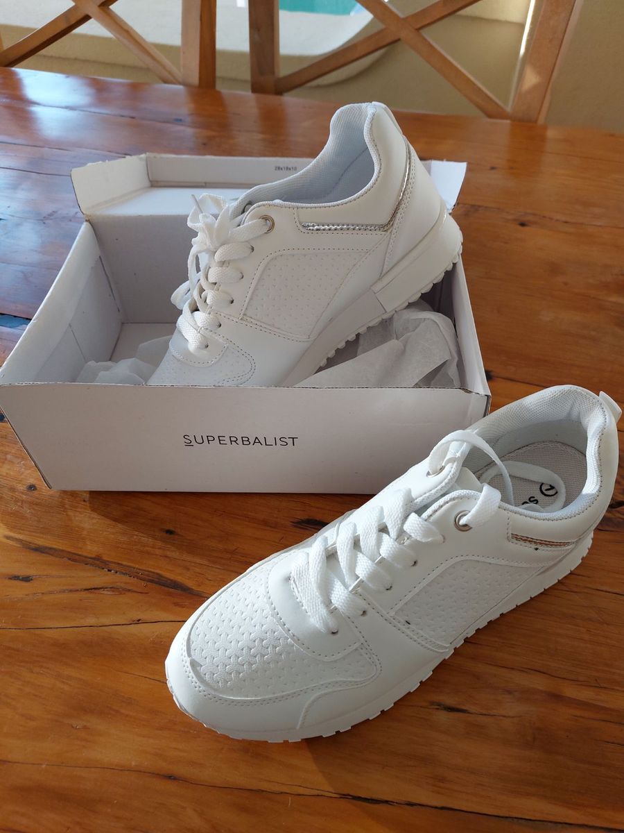 Women Never worn before Superbalist Nr 7 whit Yaga SA