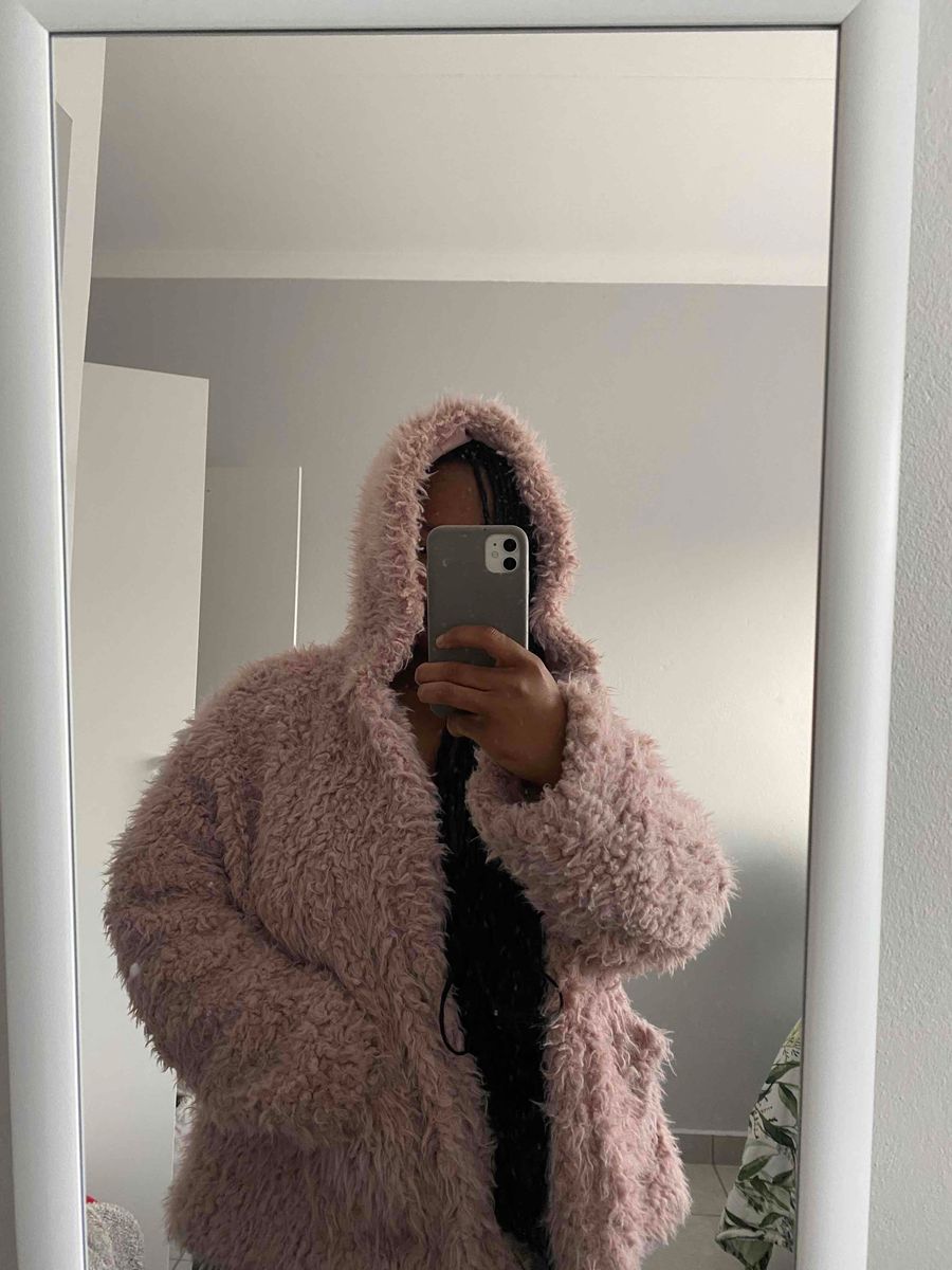 Women A fluffy jacket from Legit still in goo Yaga SA