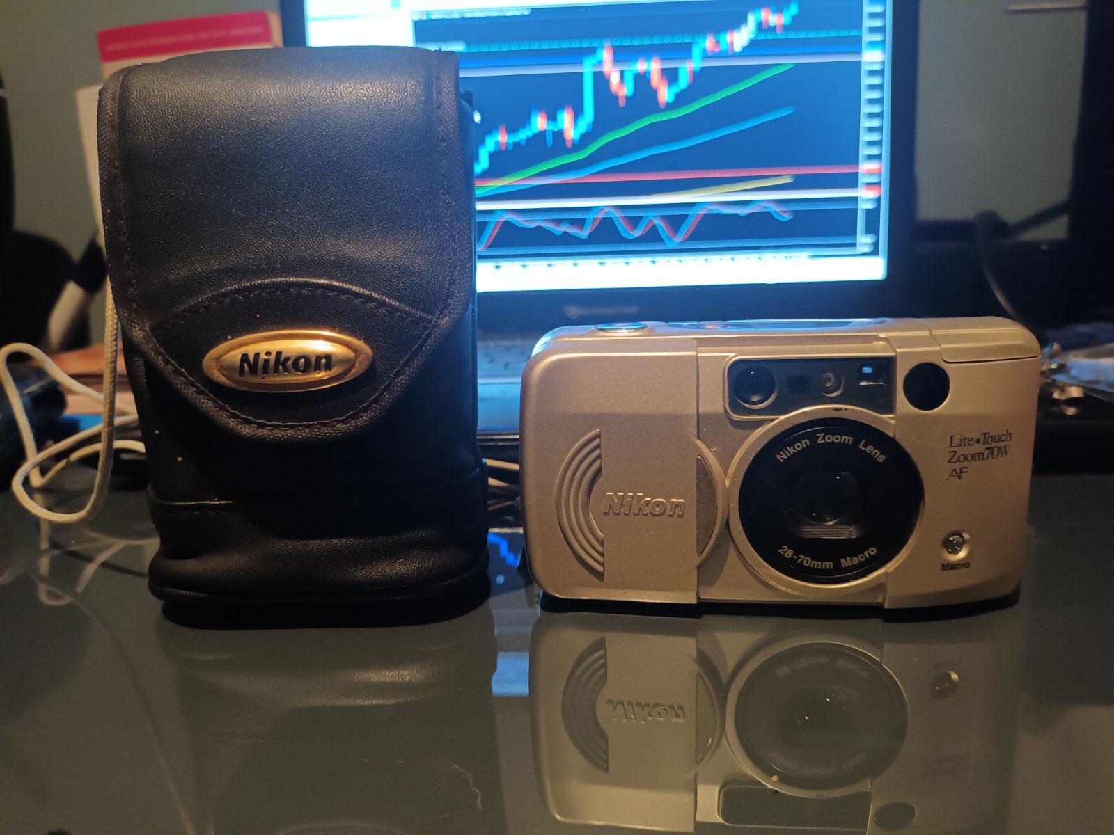 Technology Nikon Lite Touch Zoom 70W Point and Sho YAGA