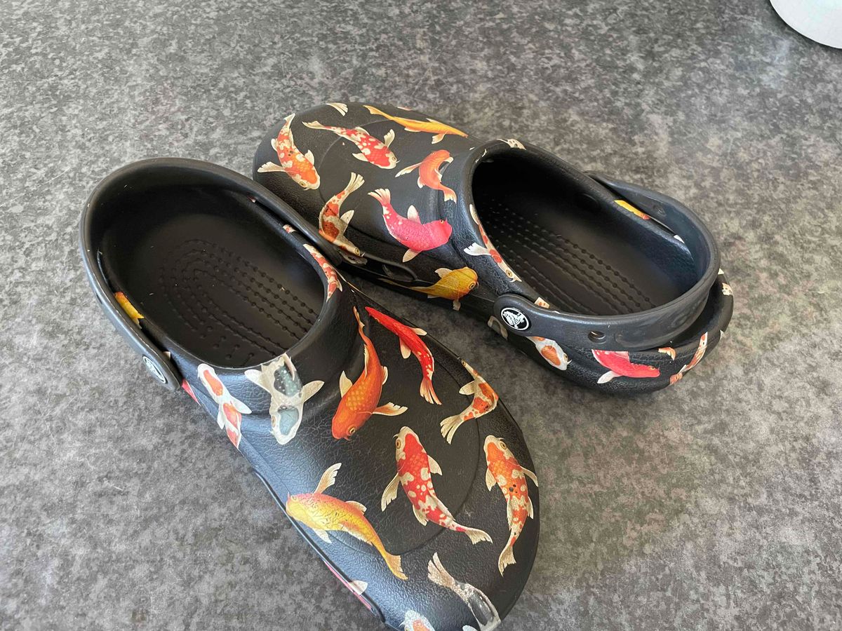 Women Koi fish Crocs Very very very good con Yaga SA