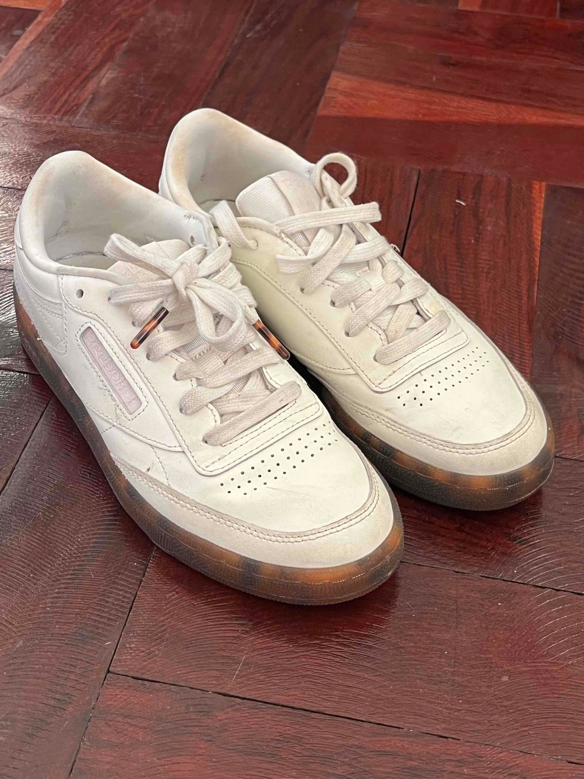 Reebok club c trainers in off white 2024 and tortoise