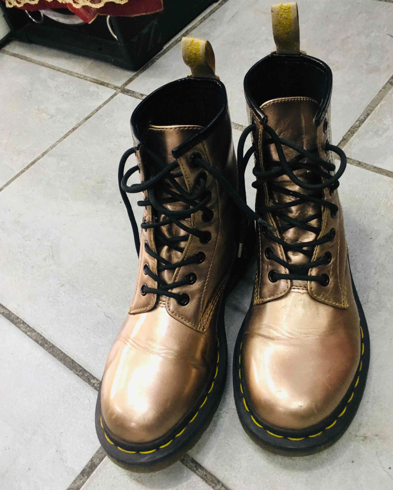 Women Dr Martens Vegan 1460 Chrome gold Th Yaga SA