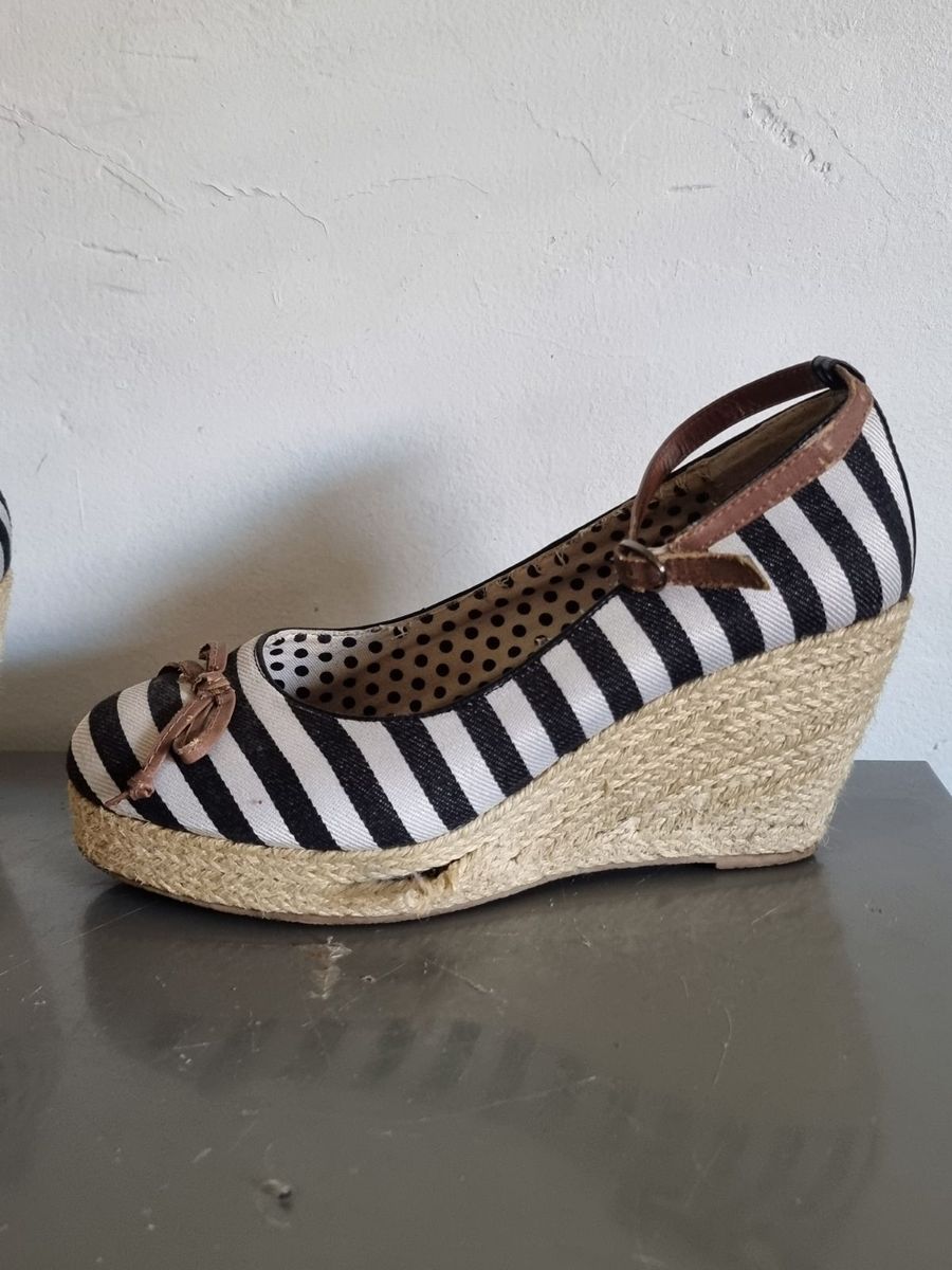 Black and sale white striped wedges