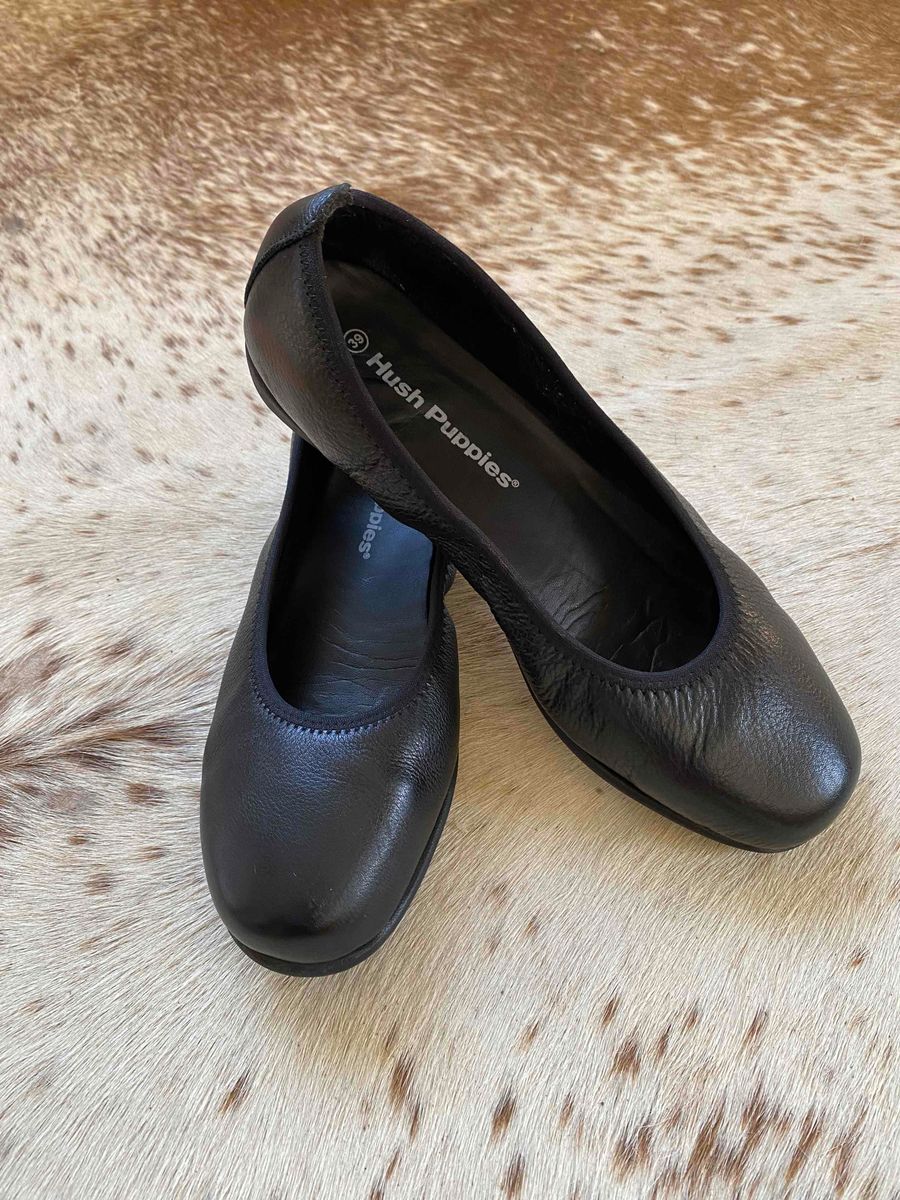 Hush puppies black flats sales