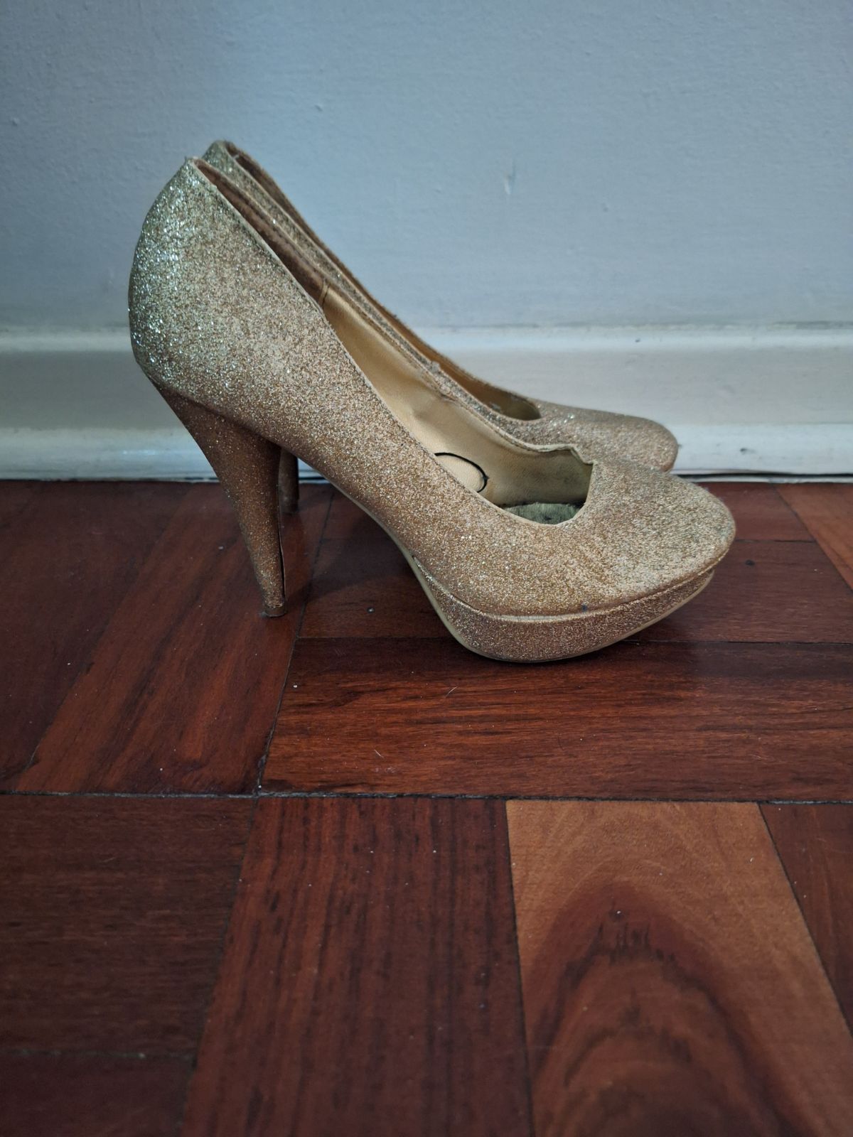 Deli Gold Shimmer Customised Bridal Block Heels for Weddings | Tiesta Shoes  – Tiesta Store