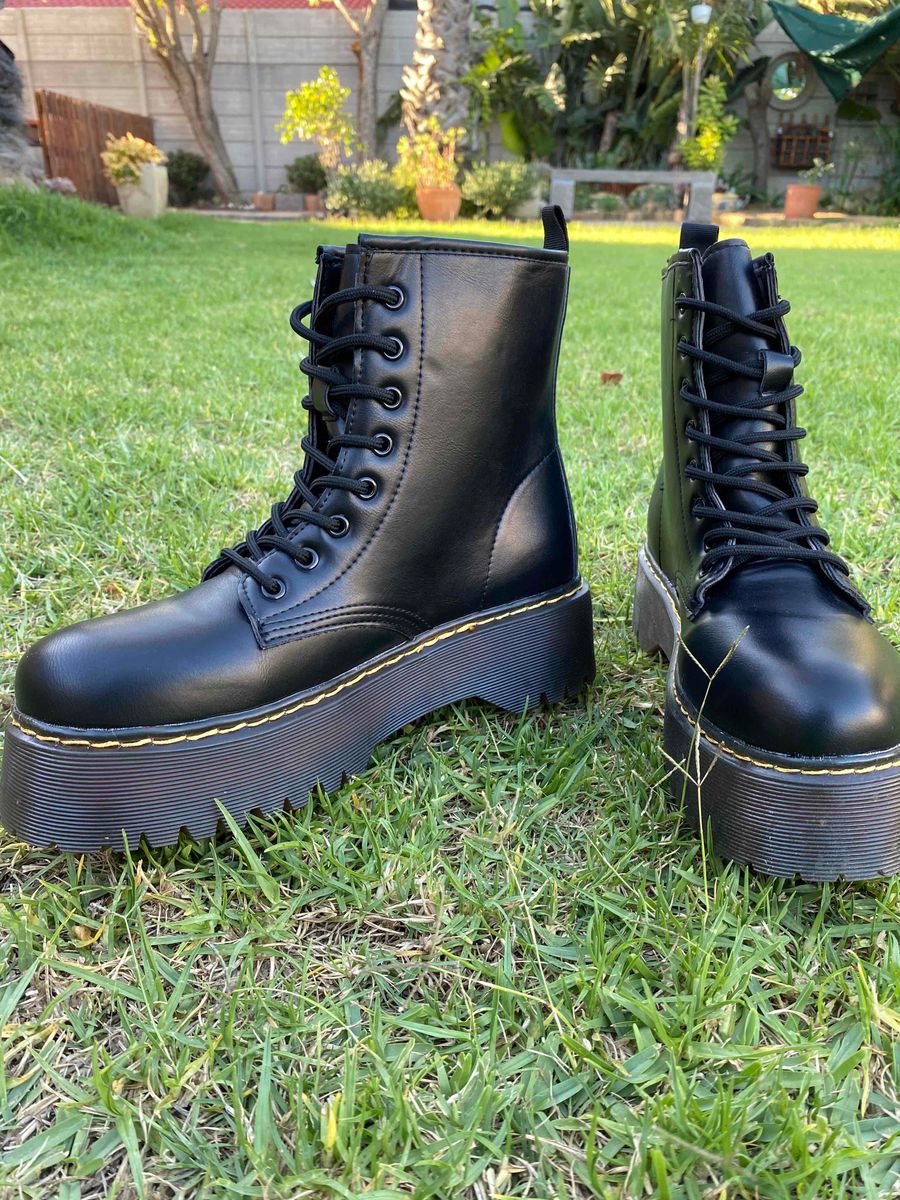Doc 2025 martens superbalist