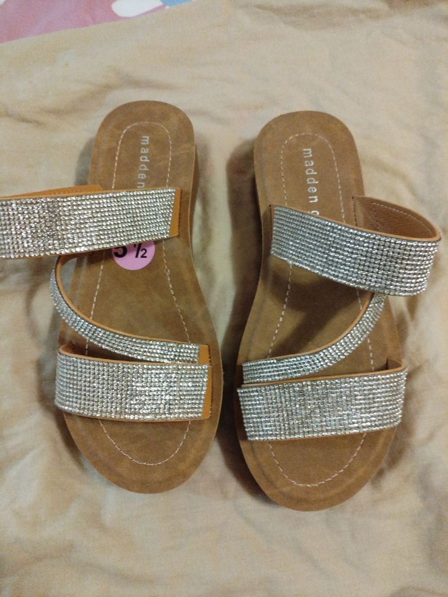 Madden girl press 2024 sandal