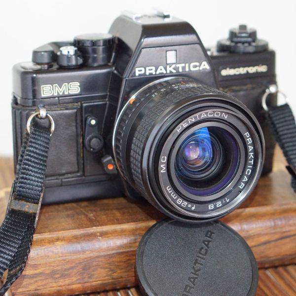 Technology Praktica BMS Electronic 35mm Film Camer YAGA