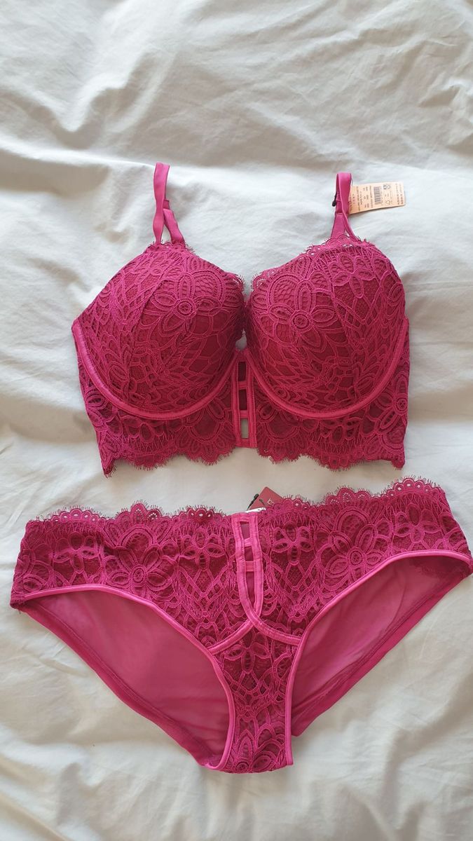 Women, Beautiful lingerie from Bras n Things.