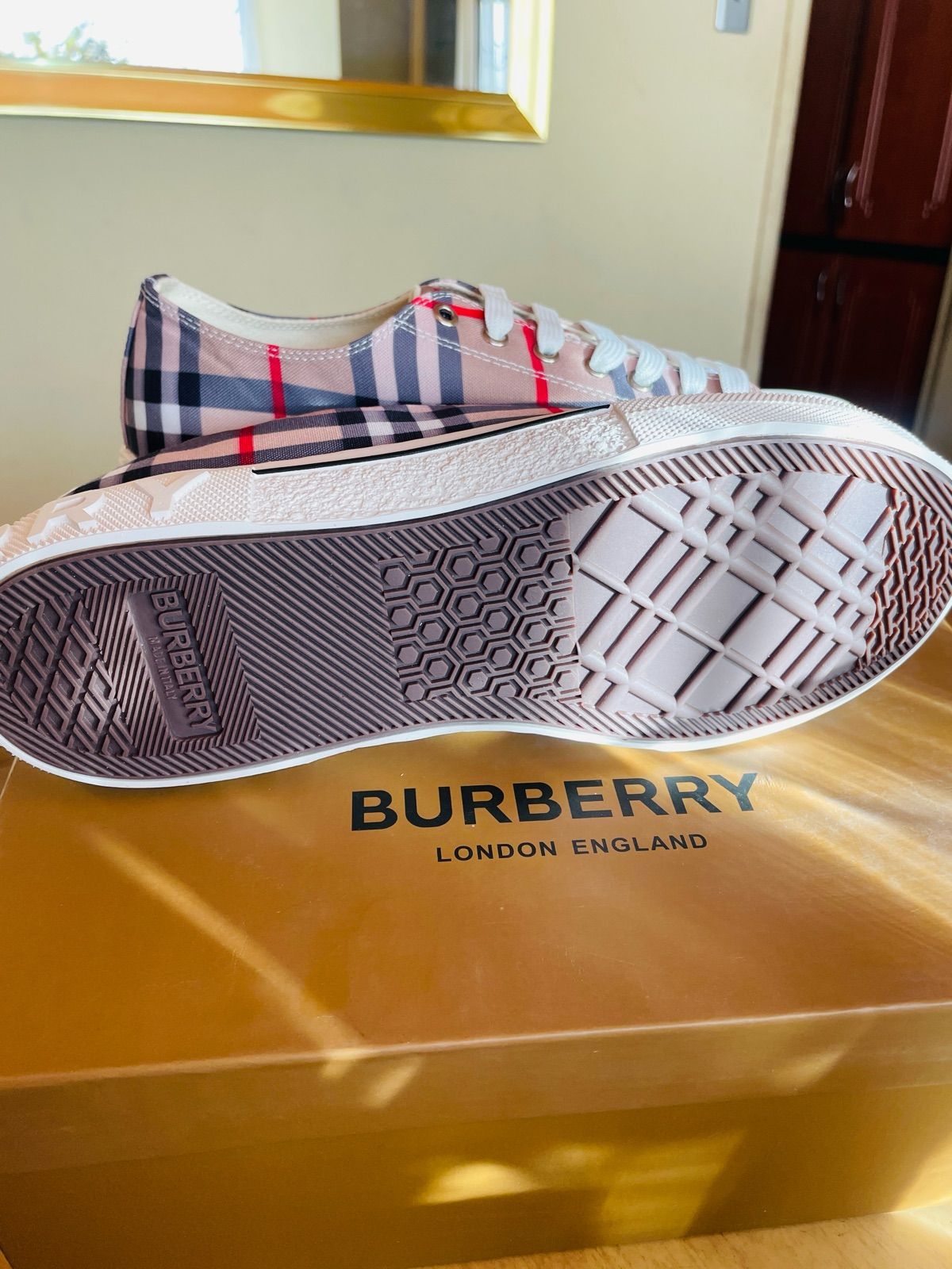Women | Burberry sneakers | YAGA