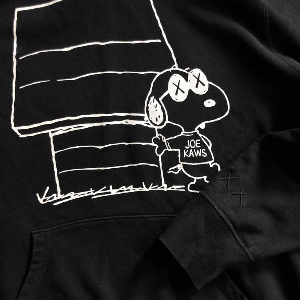 Kaws sales snoopy sweater