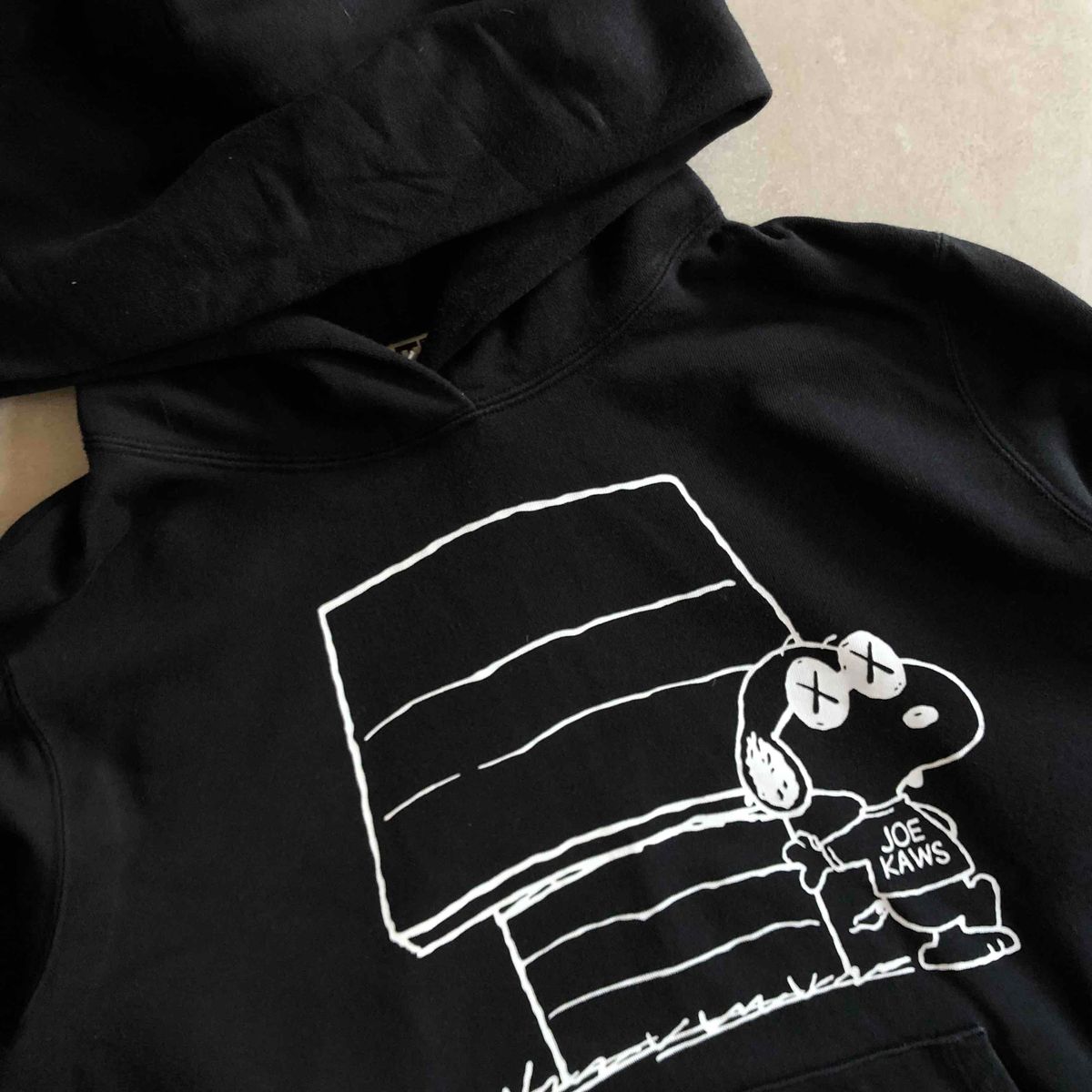 Kaws clearance snoopy hoodie