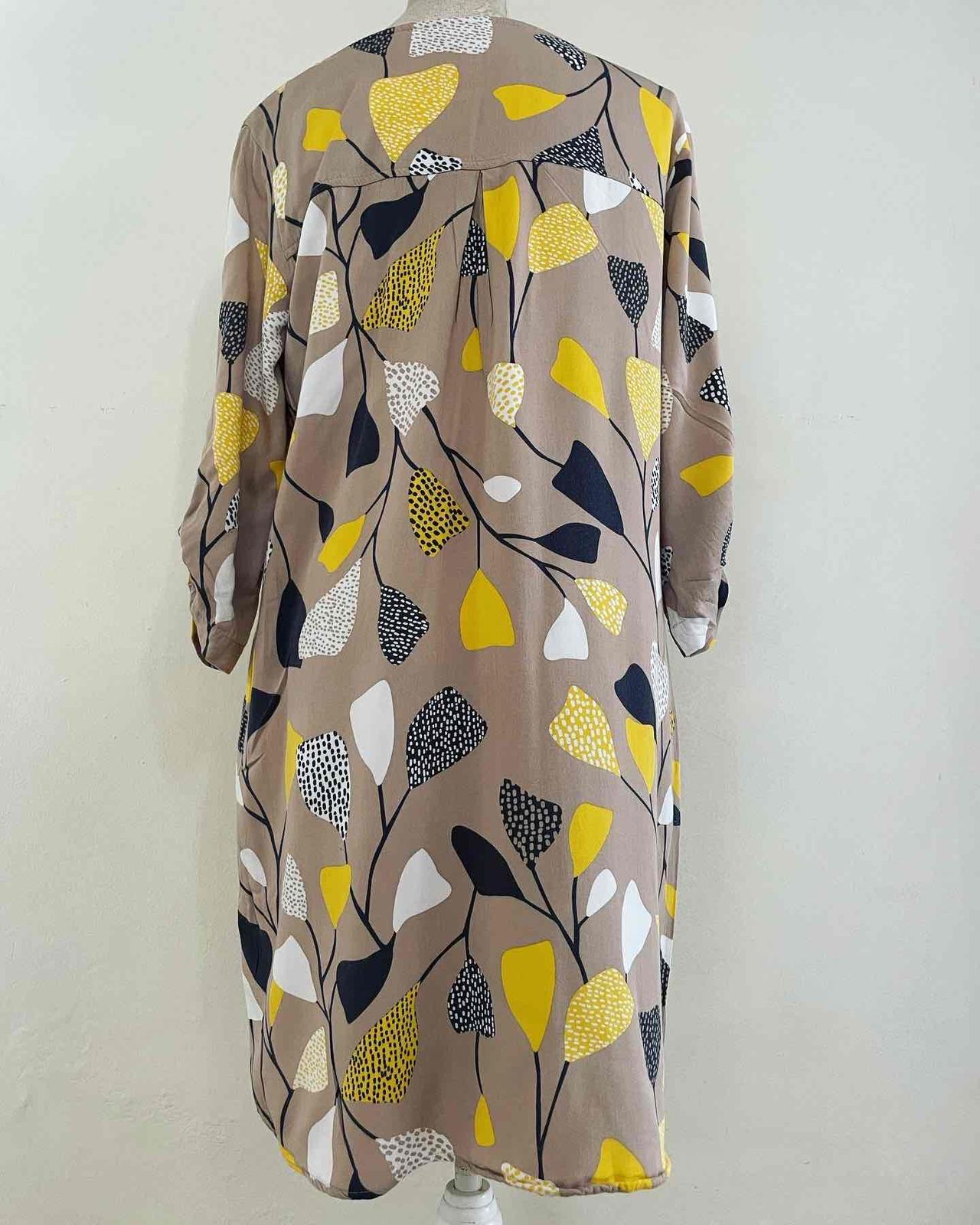 Women | EarthAddict dress  100% viscose. One | YAGA
