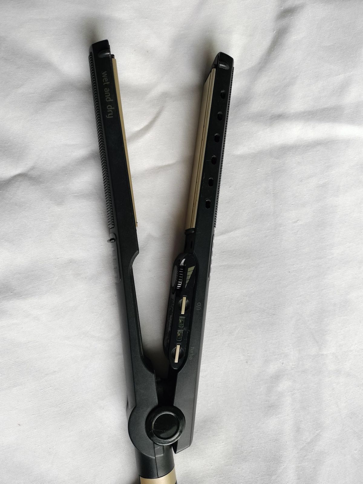 Babyliss wet & dry hair straightener hotsell