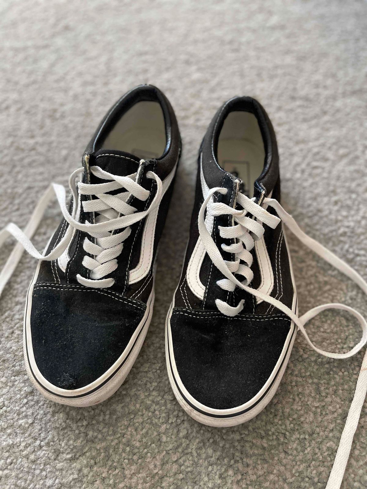 Vans old skool black and white cape outlet town