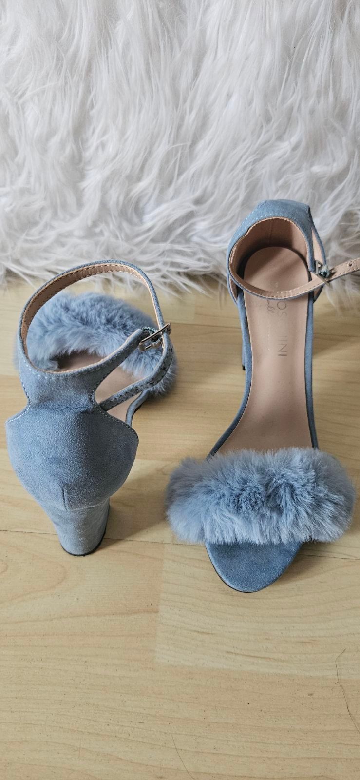 Grey on sale fur heels