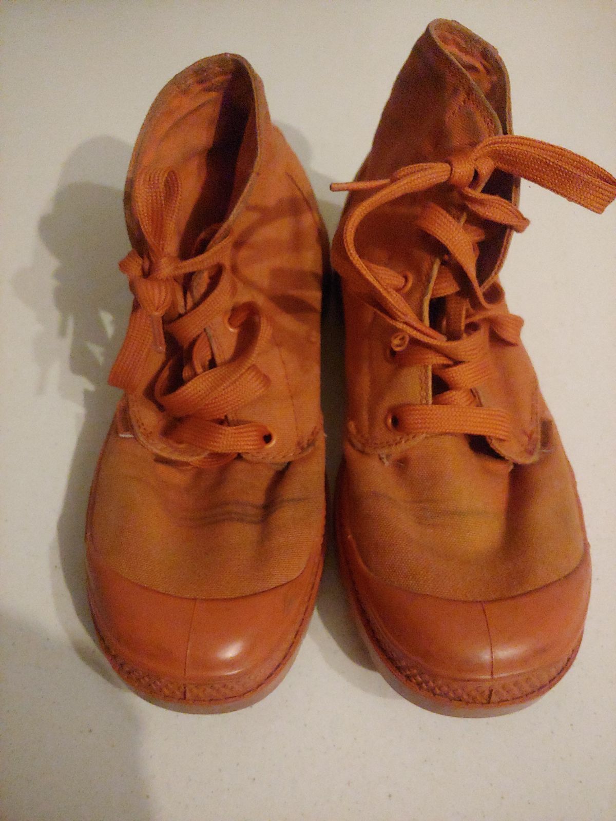 Orange clearance palladium boots