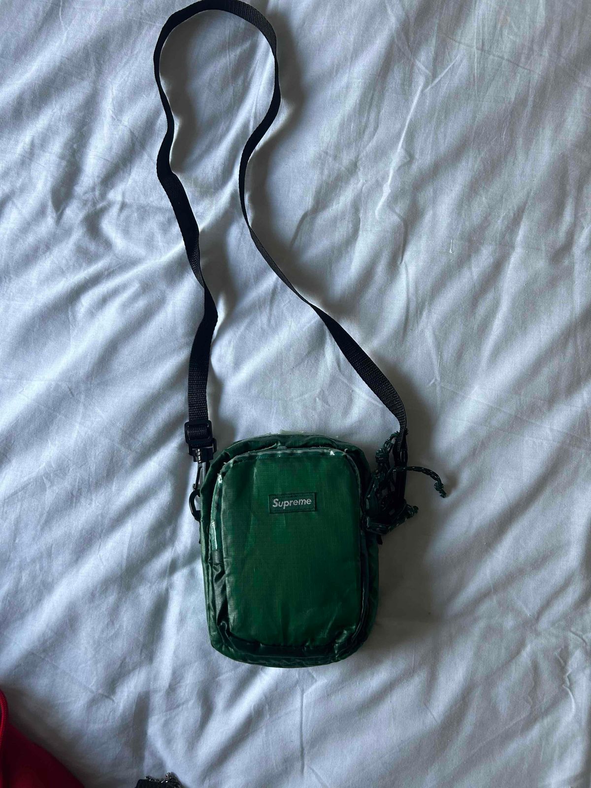 Supreme hot sale green bag