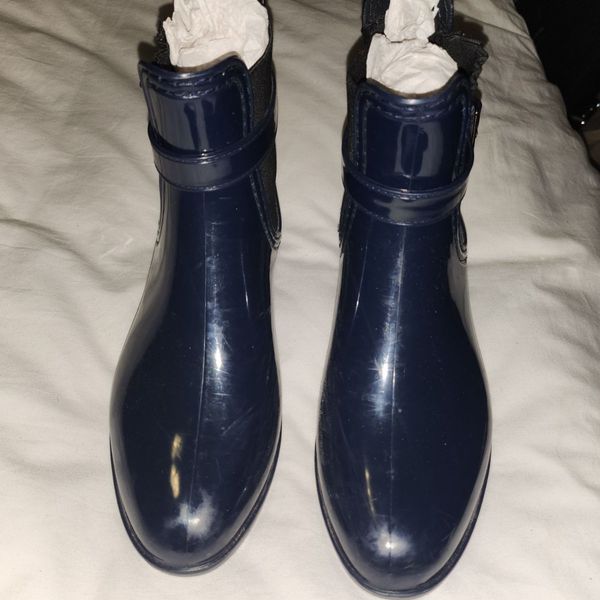 Yaga Marketplace For Preloved Fashion yaga-marketplace-for-preloved-fashion