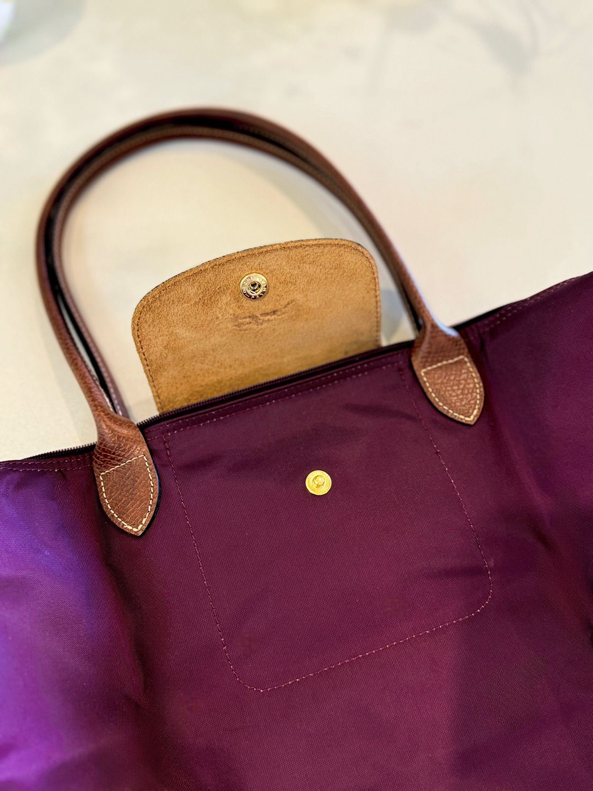 Women | STUNNING Deep Purple Longchamp Le Pliag | YAGA