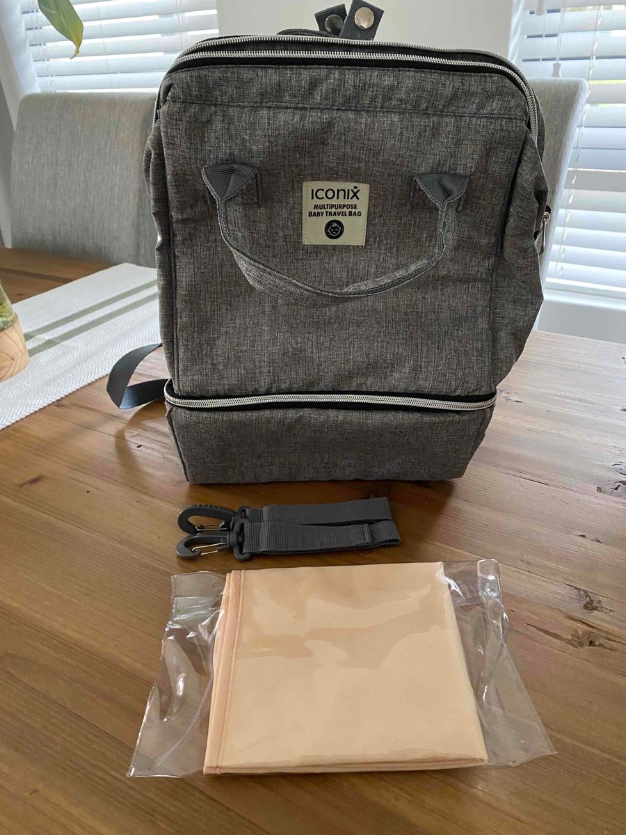 Iconix nappy bag 2025