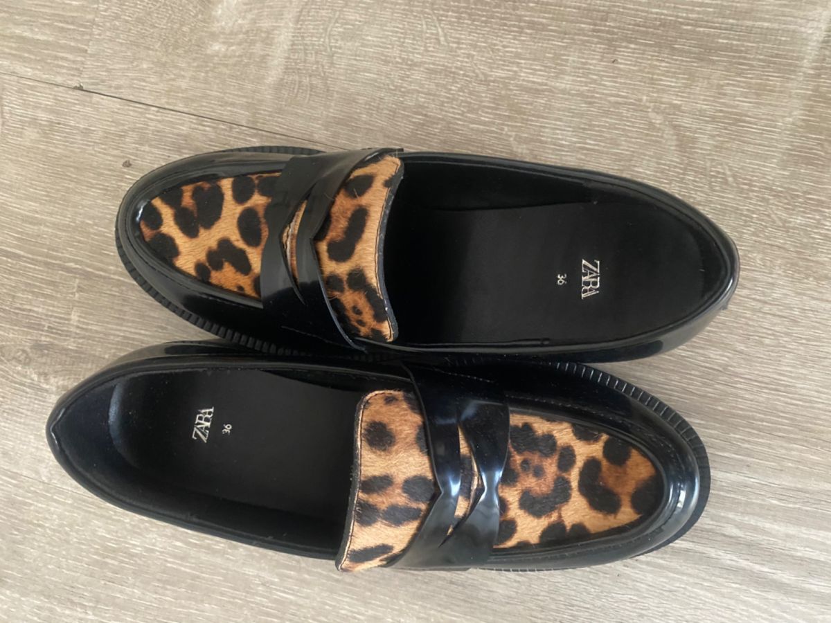 Leopard 2025 loafers zara