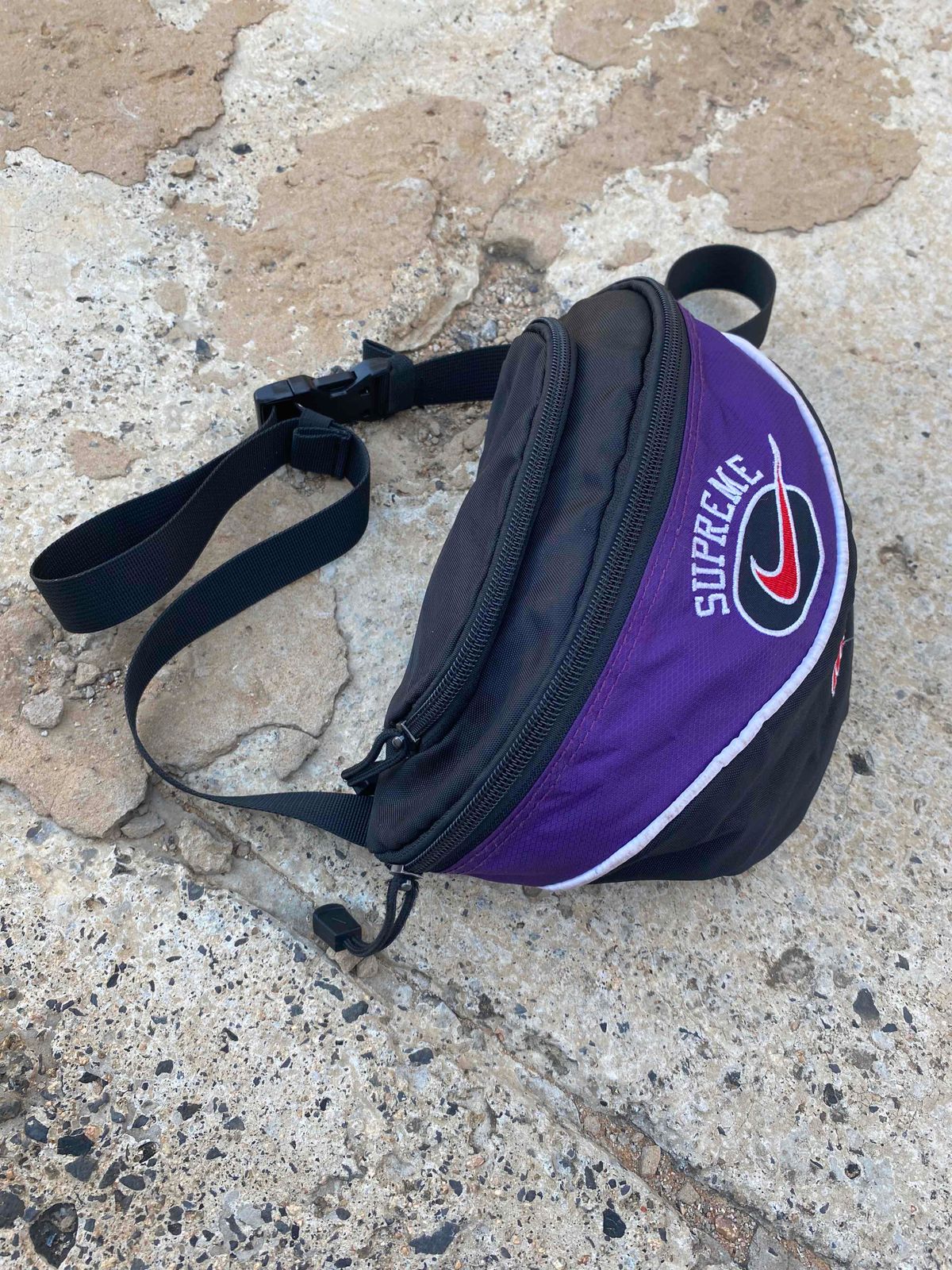 Sports & Leisure | Nike x Supreme shoulder bag | YAGA