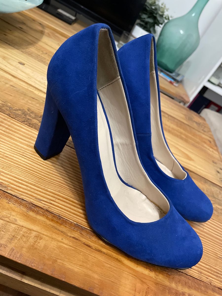Royal blue block heel 2025 pumps