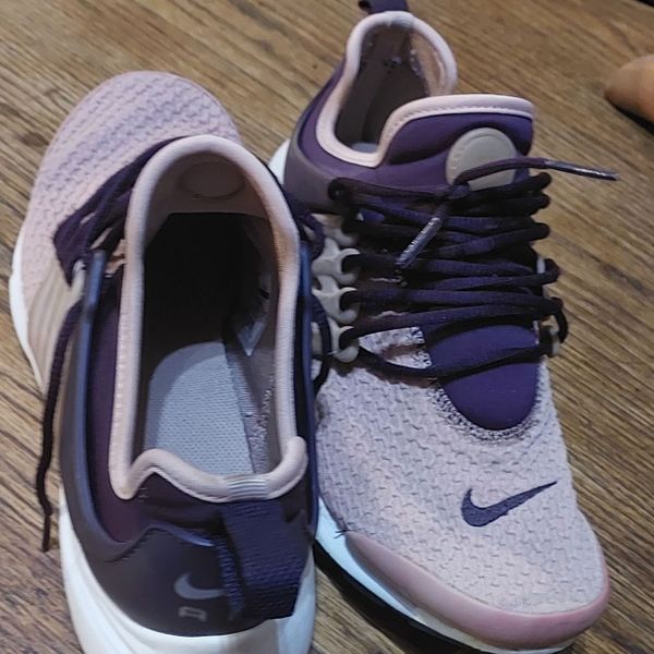 Nike air presto pink and wine cheap