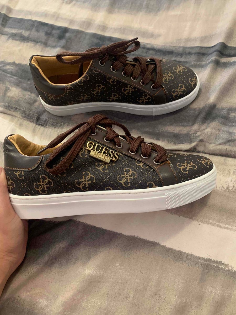 Guess hotsell canvas sneakers