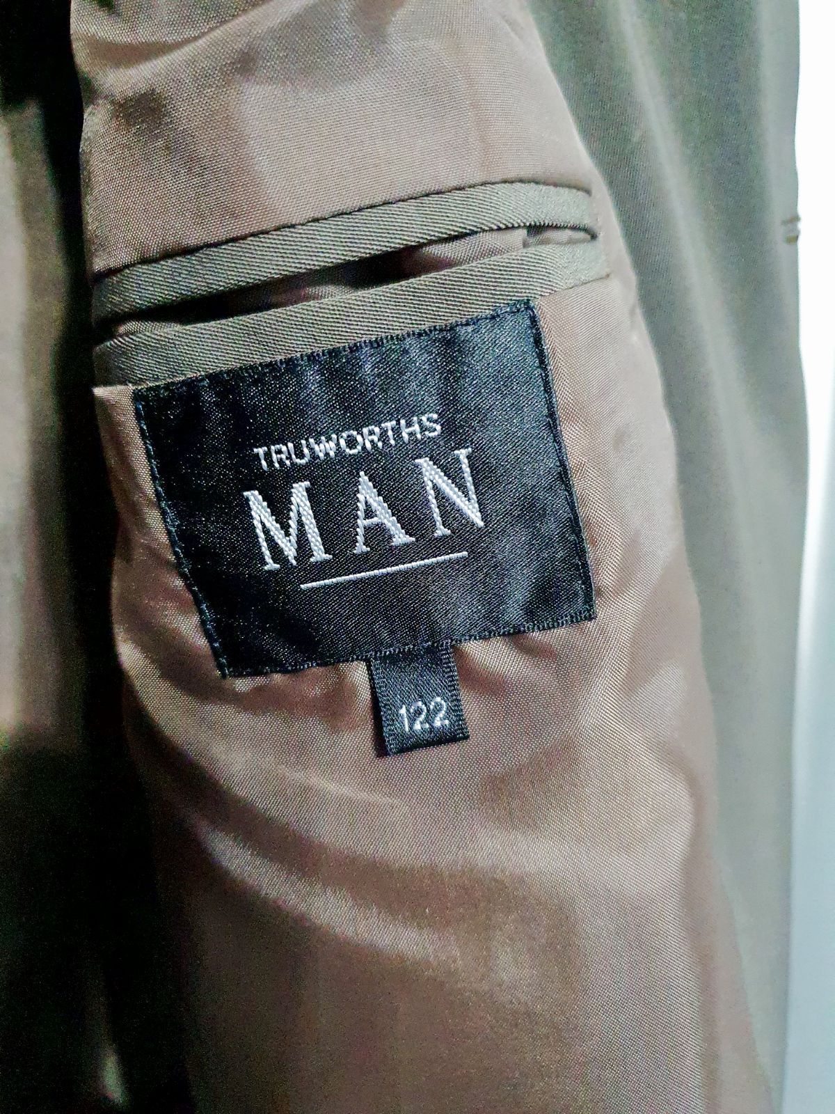 Yaga marketplace for preloved fashion