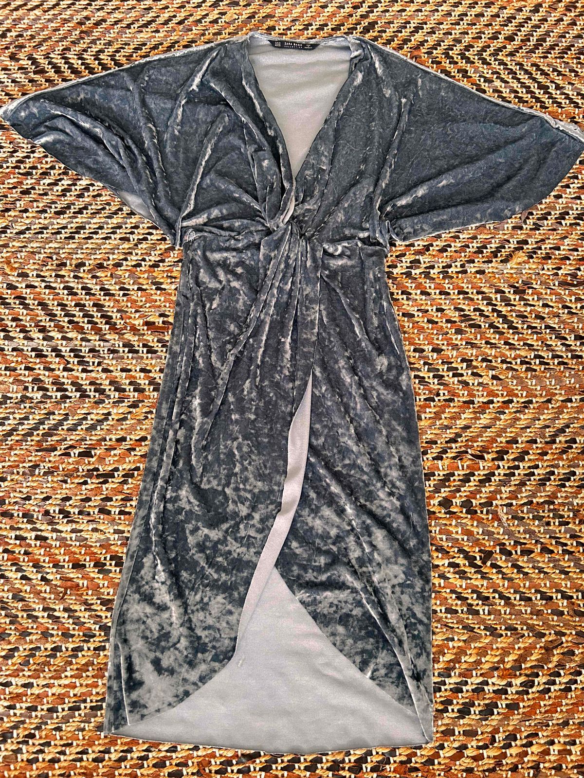 Crossover velvet outlet dress by zara