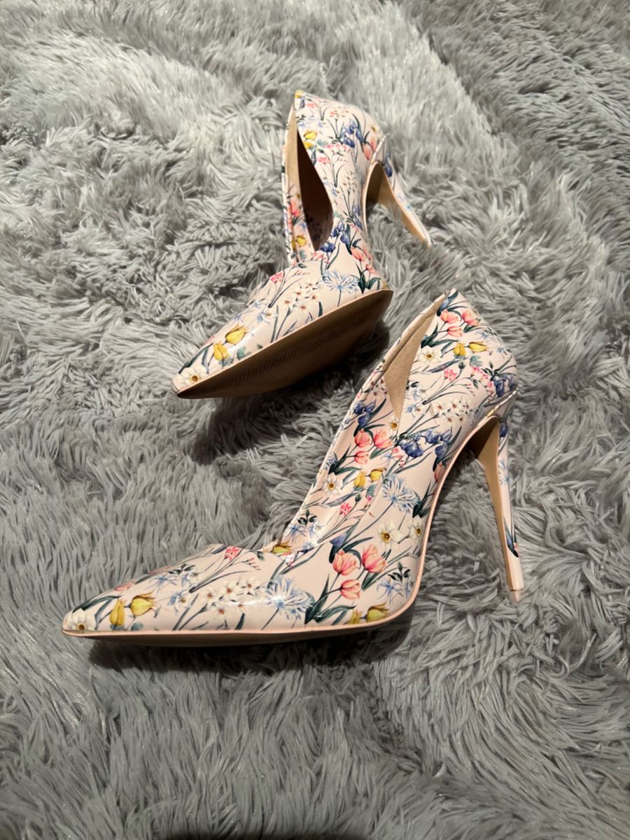 Aldo on sale floral pumps