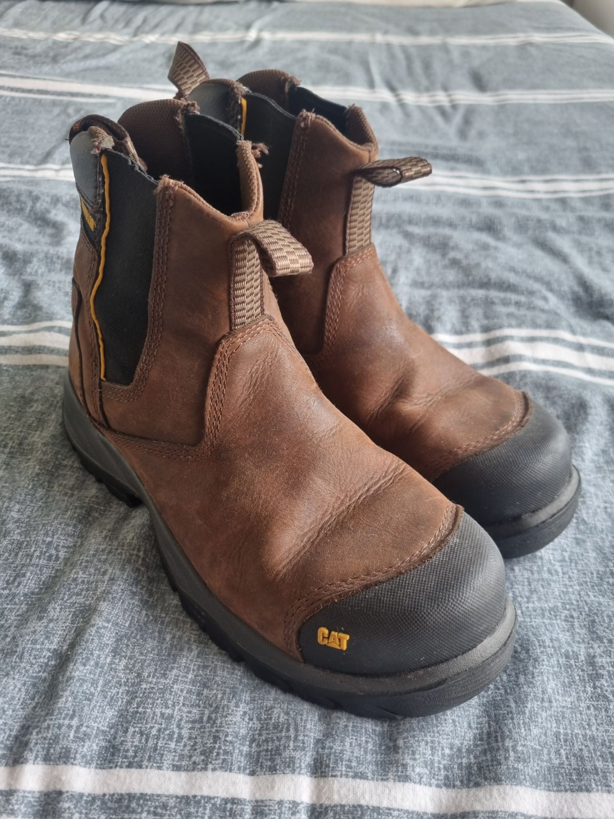 Men Caterpillar safety boots with steel cap Yaga SA