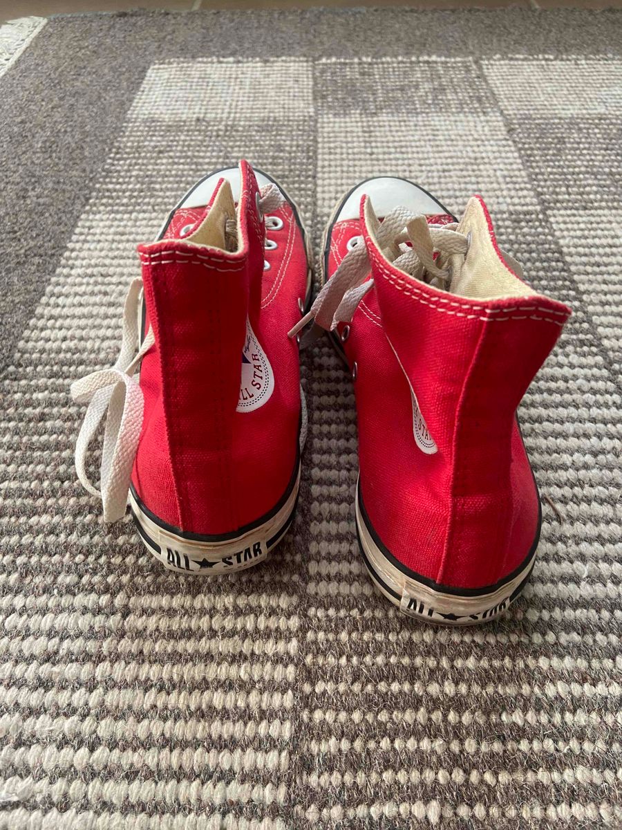 Women Red Converse Chuck Taylor All Star snea Yaga SA